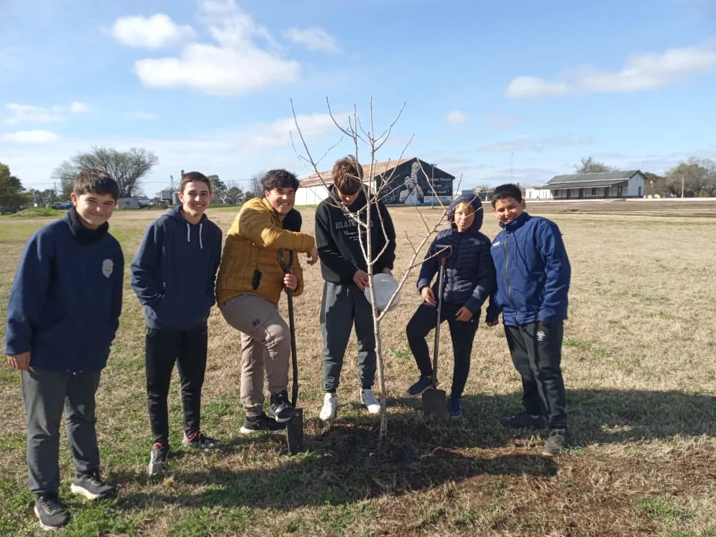 Centro de Capacitación  Agrotécnica Tomás Thomas y la Municipalidad de Cavanagh.