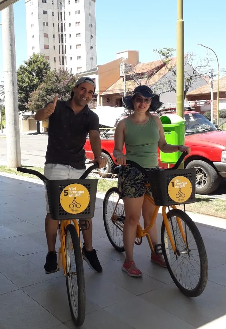 Vivi Trenque en Bici